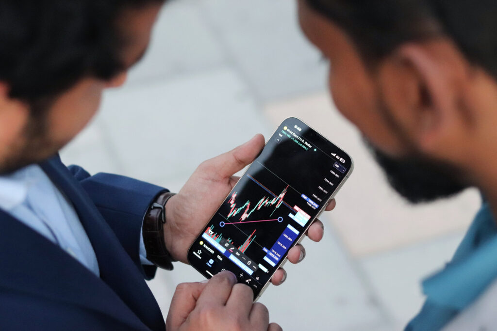 Offline & Online Forex Trading Academy In UAE I Stewarts